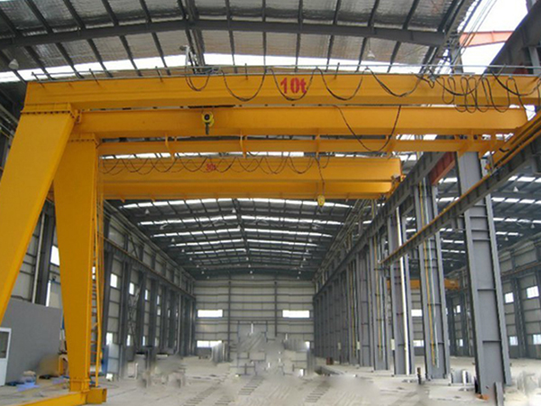 雙主梁半龍門起重機(jī)_副本